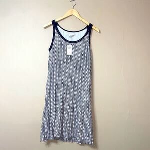 MAX STUDIO Print Pleat Dress.  Size S.  NWT!!